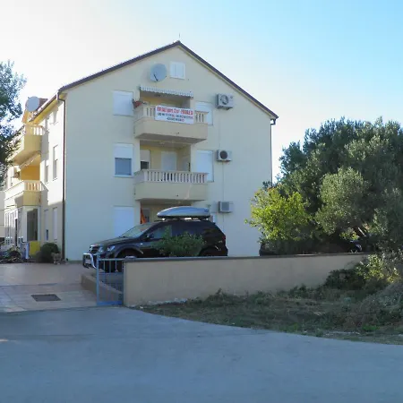 Limar Guest house Srima