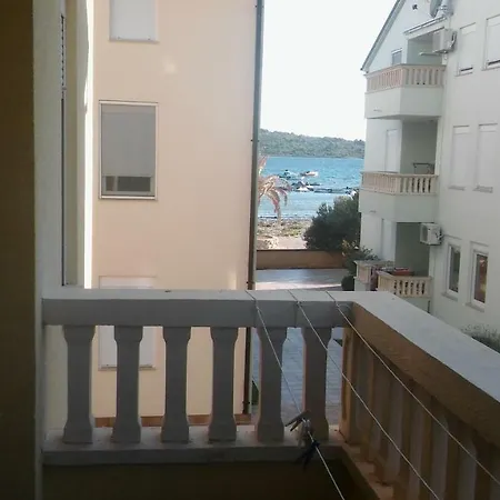 Limar Guest house Srima